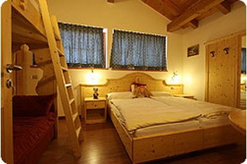 Itālija Penzión Castello di Fiemme, Eksterjers